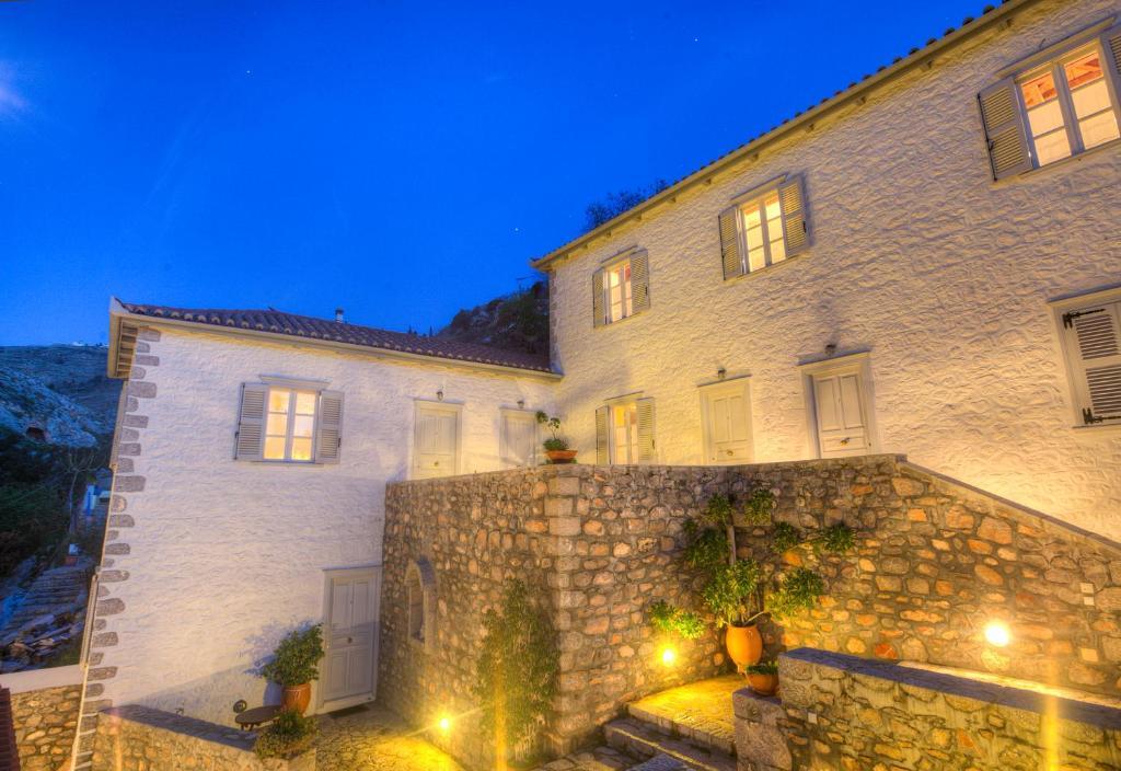 Nereids Guesthouse Hydra  Exteriör bild